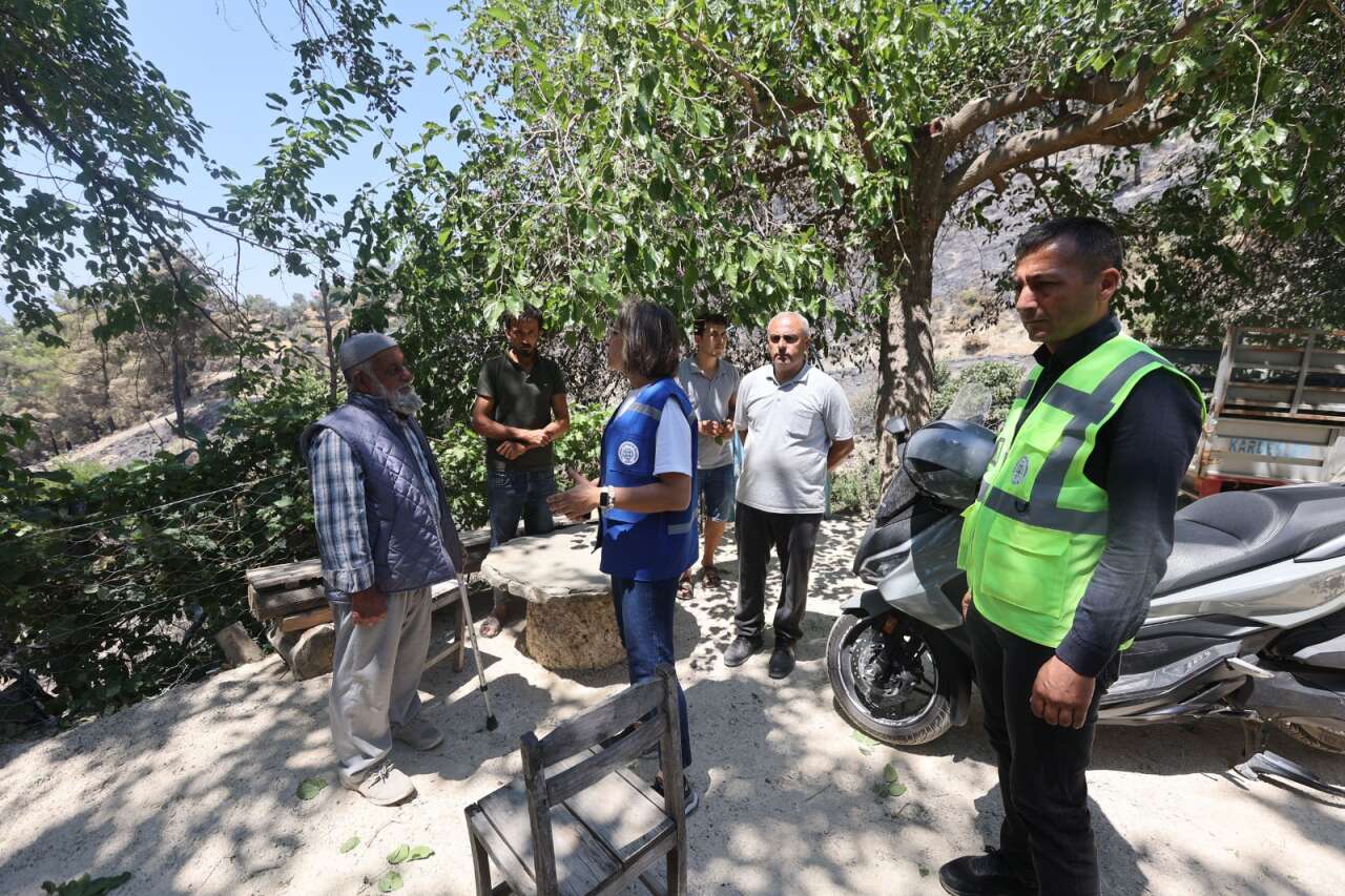 Seydikemer'de Yangın Sonrası Üreticilere Büyükşehir Desteği 2